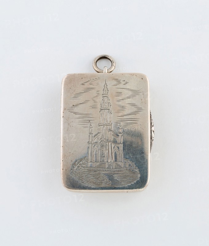 Vinaigrette with View of Sir Walter Scott Memorial, 1870/71, Marked CC, Birmingham, England, Birmingham, Silver and silver gilt, 4.1 × 3.2 cm (1 5/8 × 1 1/4 in.)