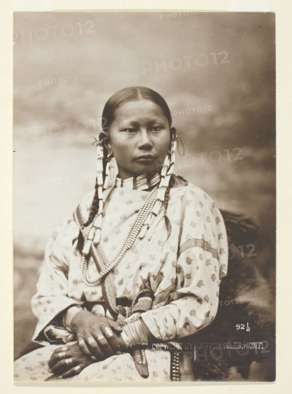 Spotted Fawn, Cheyenne bride, 1879, Laton Alton Huffman, American, 1854–1931, United States, Gelatin silver print, 13.7 x 9.7 cm (image/paper)