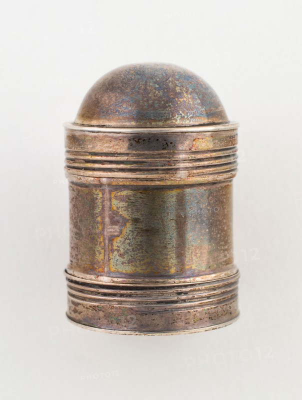Nutmeg Grater, c. 1794/95, Joseph Taylor, Birmingham, England, Birmingham, Silver and iron, H. 3.5 cm (1 3/8 in.)