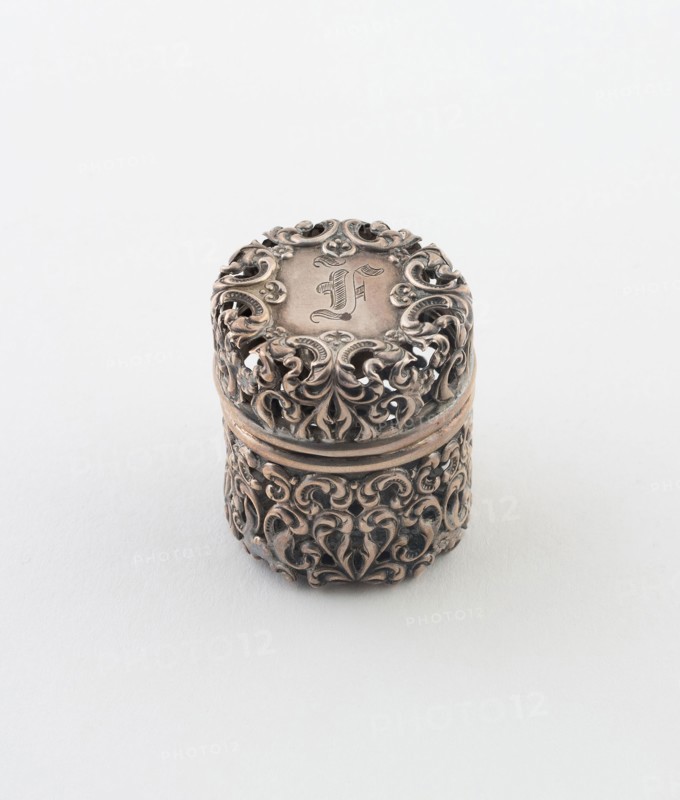 Tape Measure Drum, c. 1890, Possibly United States, Silver, 3.2 x 2.5 cm (1 1/4 x 1 in.)
