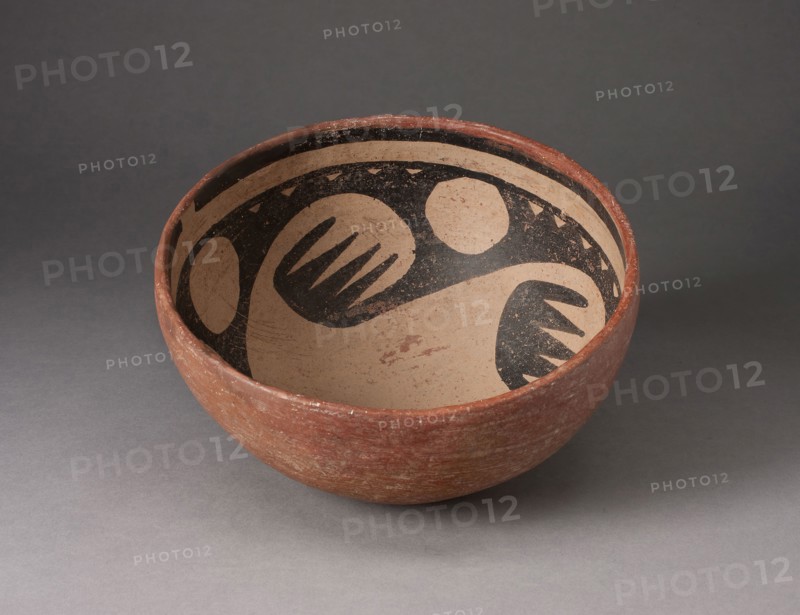 Miniature Bowl with Interior Bird-Wing Motif, A.D. 1250/1400, Ancestral Pueblo (Anasazi), Gila Polychrome, Arizona, Southwest, United States, Southwest, Ceramic and pigment, 8.3 x 19.1 cm (3 1/4 x 7 1/2 in.)
