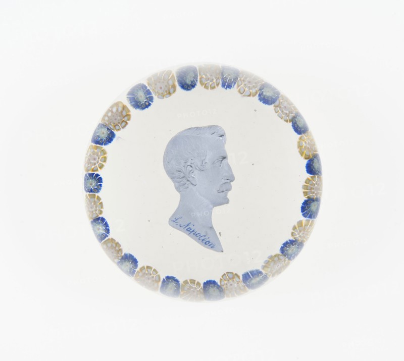 Paperweight, c. 1846–55, Saint-Louis, France, founded 1767, Saint-Louis, Glass, Diam. 7.6 cm (3 in.)