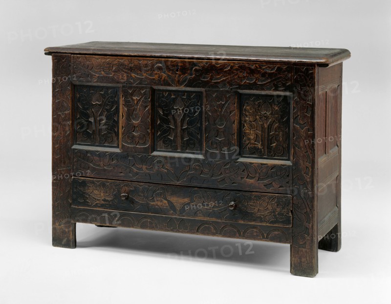 Chest, c. 1710, American, 18th century, Hampshire, Massachusetts, Hatfield, Oak with white pine, 82.5 × 122.5 × 48.2 cm (33 1/2 × 48 1/4 × 19 in.)