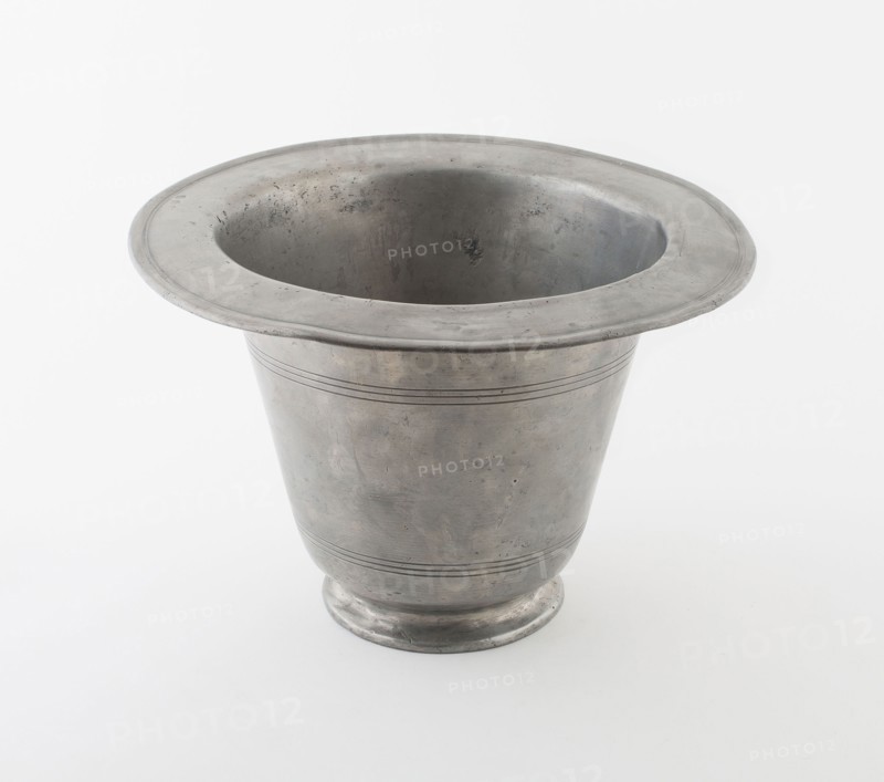 Commode Pot, c. 1780, Birch and Villers (John Birch and William Villers), England, active c. 1775-1820, Birmingham, England, Pewter, 20.3 × 31.1 cm (8 × 12 1/4 (D. rim) in.