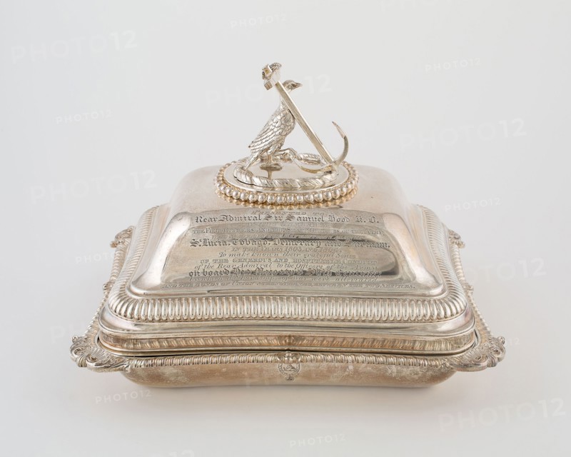 Entree Dish with Cover from the Hood Service, 1806/07, Paul Storr, English, 1771-1844, London, England, London, Sterling silver, 22.2 x 28.6 x 24.3 cm (8 3/4 x 11 1/4 x 9 1/2 in.)