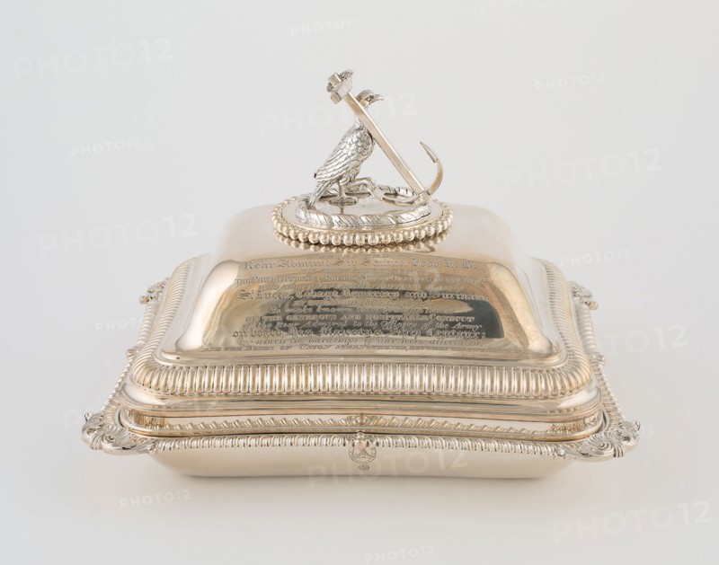 Entree Dish with Cover from the Hood Service, 1806/07, Paul Storr, English, 1771-1844, London, England, London, Sterling silver, 22.2 x 28.6 x 24.3 cm (8 3/4 x 11 1/4 x 9 1/2 in.)