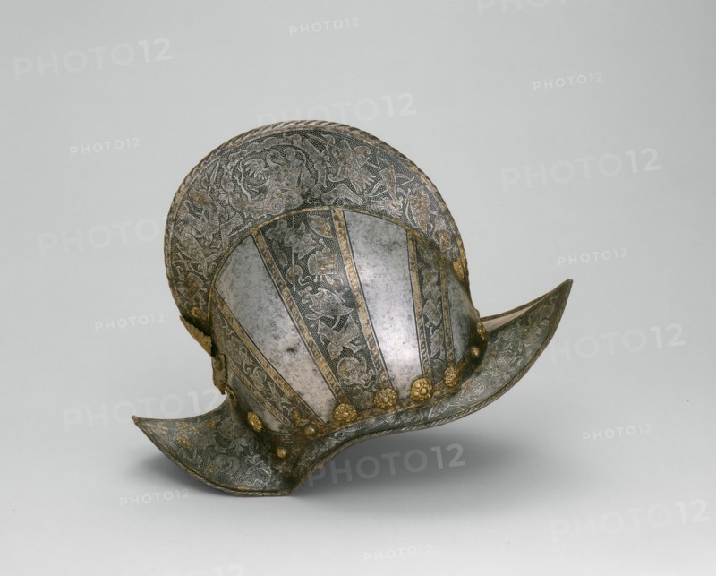 Morion-Burgonet, 1585, Southern German, probably Augsburg, Augsburg, Steel, gilding, and brass, H. 26.7 cm (10 1/2 in.)