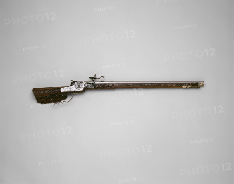 Wheellock Rifle of Emperor Leopold I, 1664, Stock: Johann Georg Maucher, German, Schwäbisch Gmünd, active 1650-1700, Lock and barrel: Michael Has, Gmünd, Steel, brass, cherrywood, horn, staghorn, L. 104.2 cm (41 in.)