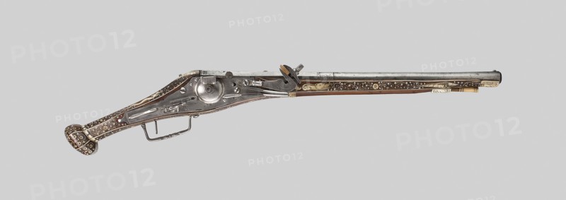 Wheellock Pistol, 1567, I. (possibly Hans) Gender (German,1567—1568?), Nuremberg, Nuremberg, Steel, iron, fruitwood, and staghorn, L. 63.8 cm (25 1/8 in.)