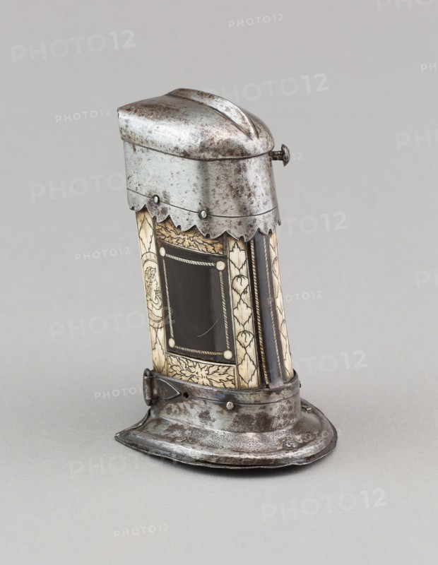 Cartridge Box, late 16th century, German, Saxony, Saxony, Wood, ebony, bone, and iron, H. 13.5 cm (5 5/16 in.)