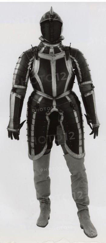 Three-Quarter Composite Armor for the Infantry, c. 1575/85, German, Nuremberg, Nuremberg, Steel and paint, H. 127 cm (50 in.)