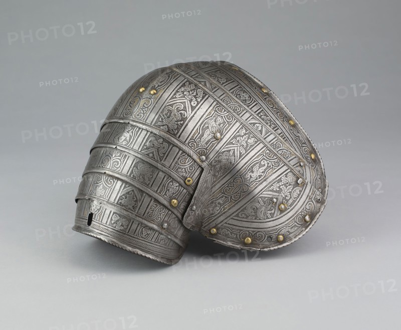 Right Pauldron, 1580, Italian, Italy, Steel