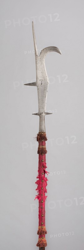 Bill (Ronca), 16th century, Italian, Italy, Steel, wood (oak), brass, and damask, L. 228.6 cm (90 in.)