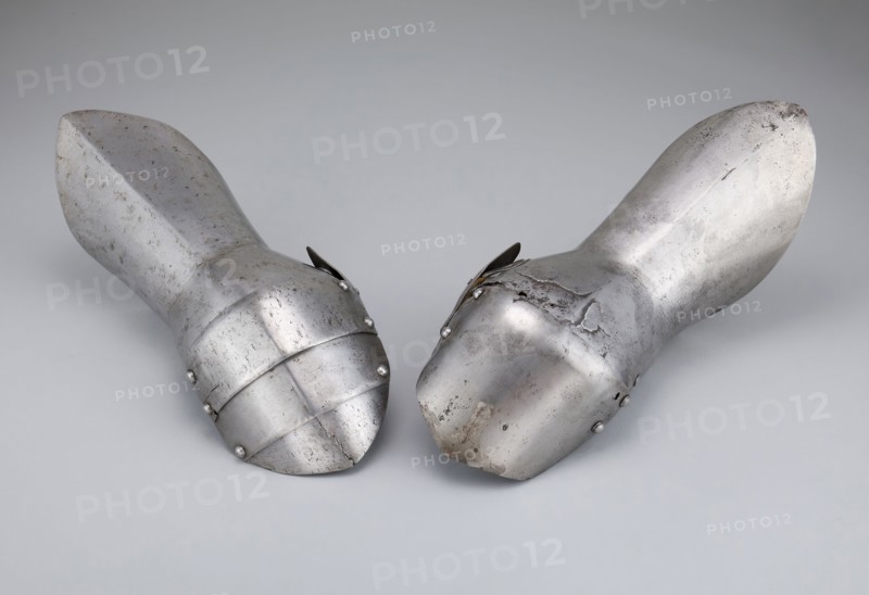 Pair of Mitten Gauntlets, c. 1480 and 19th century in 15th century style, Italian, possibly Spanish, Italy, Steel and leather, L. 30.5 cm (12 in.)