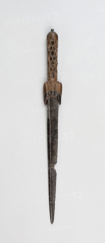 Ballock Dagger, late 15th century, North European, possibly Flemish, Northern Europe, Steel, horn, and iron, L. 34 cm (13 3/8 in.)