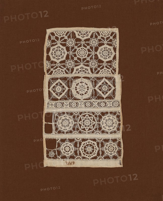 Fragment of a Sampler, 1669, England, Linen, plain weave, cut work with needle lace inserts, cut and drawn thread work embroidered in buttonhole, double hem, hem, and overcast stitches, date embroidered with cotton in cross stitches, Reticella pattern, 38.1 × 21.7 cm (15 × 8 1/2 in.)
