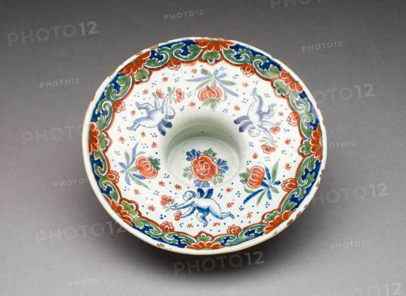Chocolate Cup Stand, 1701/22, De Grieksche A (The Greek A) Factory, Delft, Netherlands, 1658-1722, Pieter Adriaensz. Kocks, Dutch, active 1701-1722, Delft, Tin-glazed earthenware (Delftware) with polychrome enamel decoration, 4.9 × 14.9 cm (2 × 5 7/8 in.)
