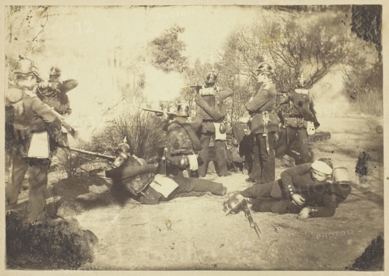 Skirmish between a Prussian Reconnaissance unit and Advance Troops from Faidherbe’s Army (Amiens, 21 January 1871) (Escarmouche entre une Reconnaissance prussienne et une Avant-Garde de l’Armee de Faidherbe [Amiens, 21 Janvier 1871]), January 21, 1871, European, active 19th century, Europe, Albumen print, 11.7 × 16.7 cm (image/paper), 24.1 × 21.2 cm (mount)