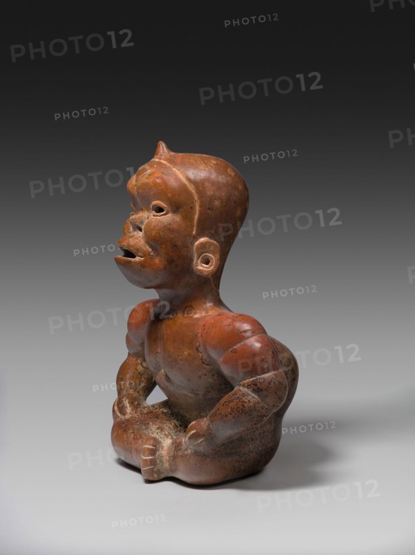 Seated Hunchbacked Dwarf, A.D. 300/400, Colima, Colima, Mexico, Western Mexico, Ceramic and pigment, 34.3 × 25.4 × 20 cm (13 1/2 × 10 × 7 7/8 in.)
