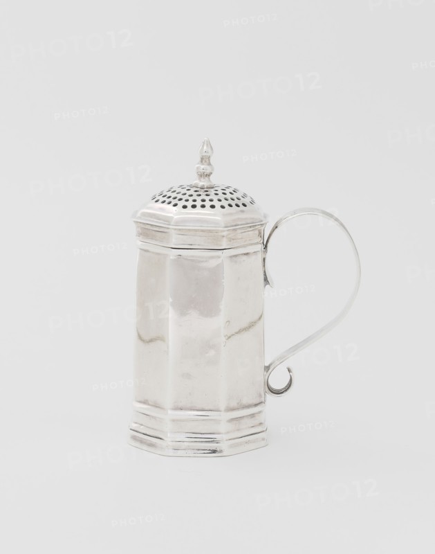 Pepper Box, 1725/50, Moody Russell, American, 1694–1761, Barnstable, Massachusetts, Barnstable, Silver, 7.6 × 5.1 × 2.5 cm (3 5/8 × 2 1/2 × 1 1/2 in.), 66.9 g