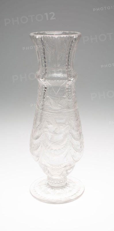 Vase, c. 1875/80, England, Stourbridge, Manufactured by Thomas Webb & Co. (English, founded 1837), Engraved by William Fritsche (English, fl. 19th century), Stourbridge, Glass, H. 38.1 cm (15 in.)