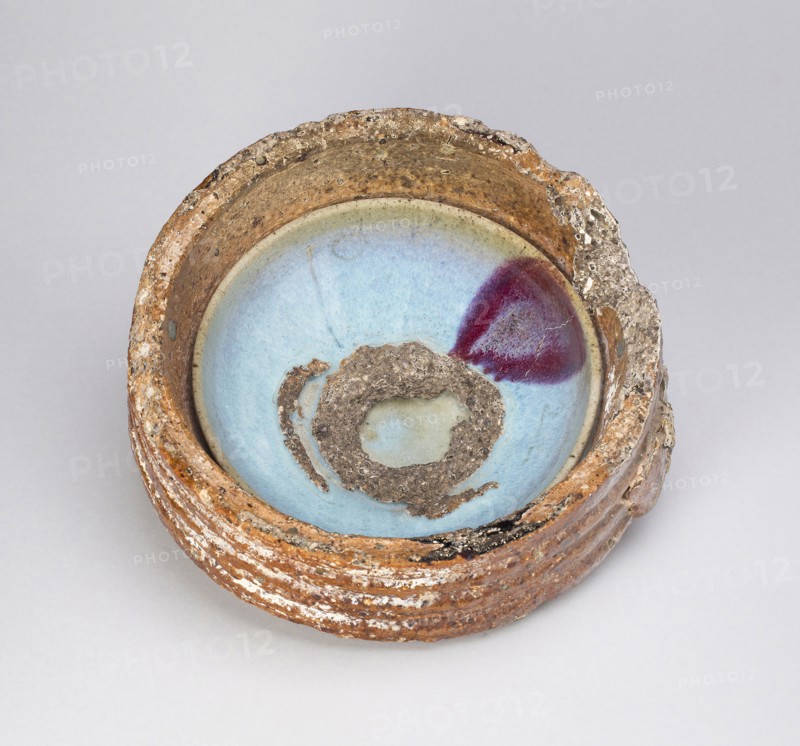 Bowl in Saggar, Yuan dynasty (1279–1368), late 13th/early 14th century, China, Hunan, Bowl: Jun ware, glazed stoneware, H. 13.5 cm (5 5/16 in.), diam. 25.0 cm (9 13/16 in.)