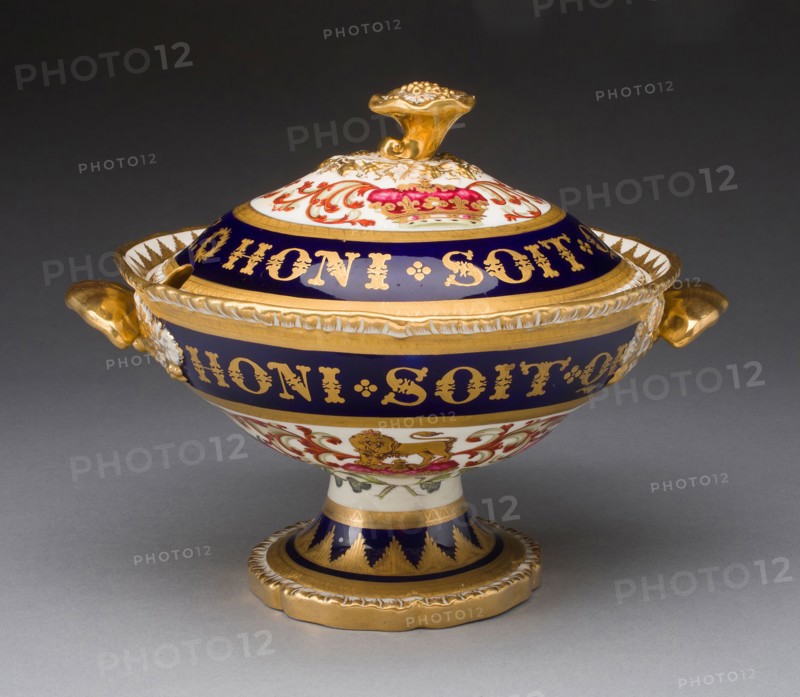 Covered Cream Bowl, c. 1820, Worcester Porcelain Factory (Flight, Barr & Barr Period), English, founded 1751, Retailed by Mortlock China Co., English, 1746-1896, London, Soft-paste porcelain, polychrome enamels and gilding, 22.9 x 20.3 cm (9 x 8 in.)