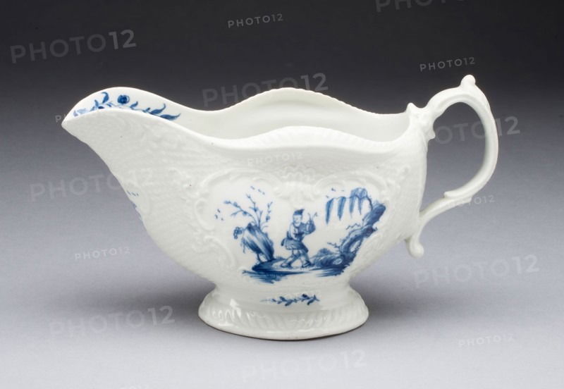 Sauceboat, c. 1765, Worcester Porcelain Factory, Worcester, England, founded 1751, Worcester, Soft-paste porcelain with underglaze blue decoration, 12 x 19.7 x 9 cm (4 3/4 x 7 3/4 x 3 1/3 in.)