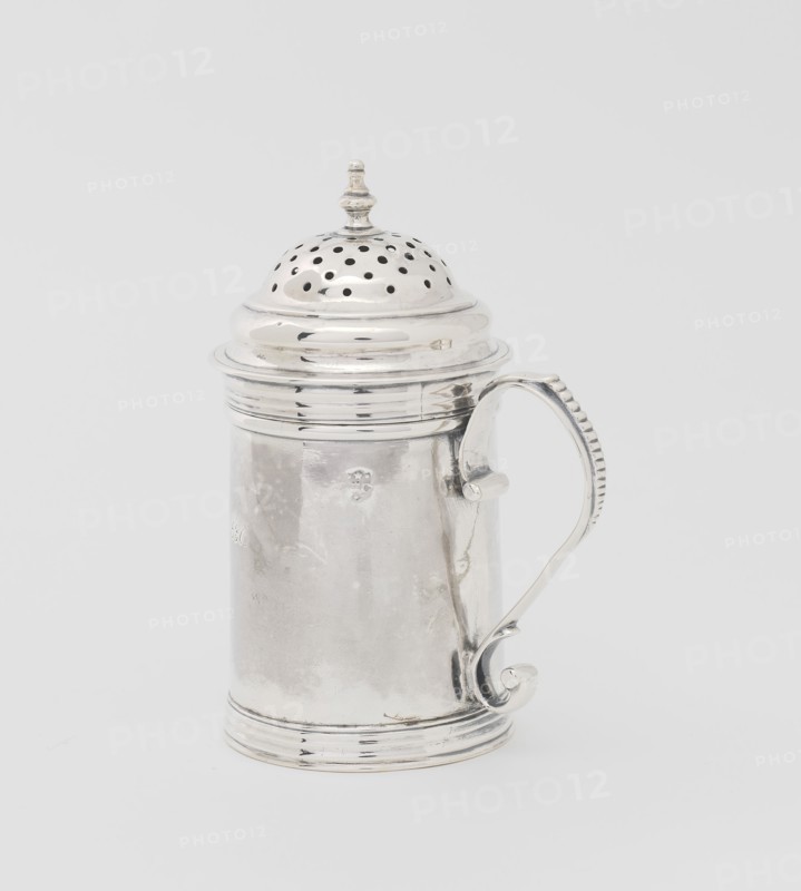 Pepper Box, c. 1720, William Cowell, Sr., American, 1682/83–1736, Boston, Boston, Silver, 10.2 × 5.1 × 5.1 cm (4 × 2 3/4 × 2 1/4 in.), 101.7 g