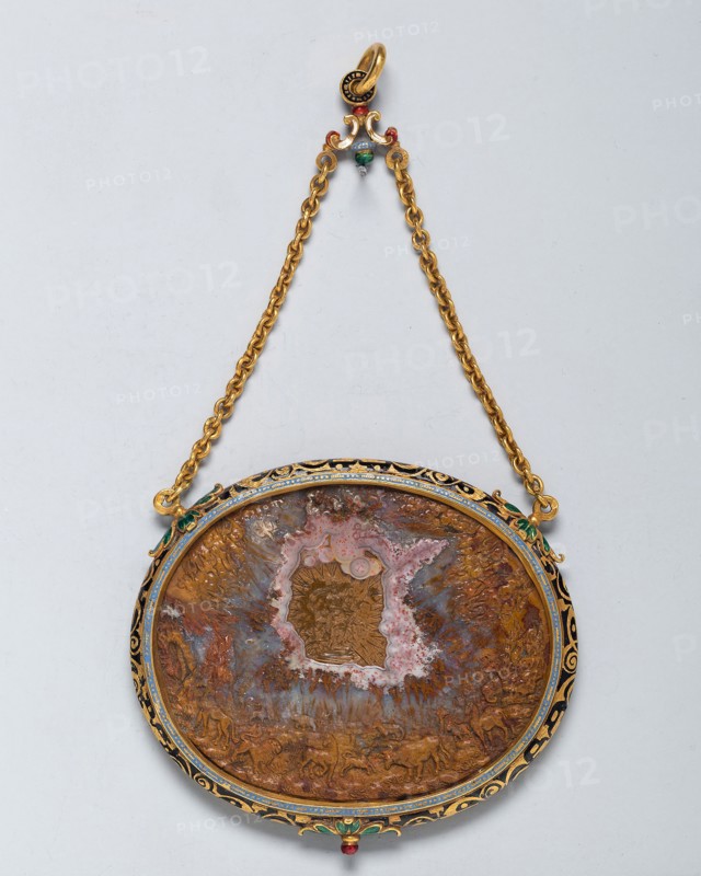 Pendant with a Cameo of Orpheus Charming the Animals, Cameo: 1550/1600, mount: 19th/20th century, Italian, Europe, Chalcedony, gold, and enamel, 12.4 × 6.6 cm (4 7/8 × 2 5/8 in.)