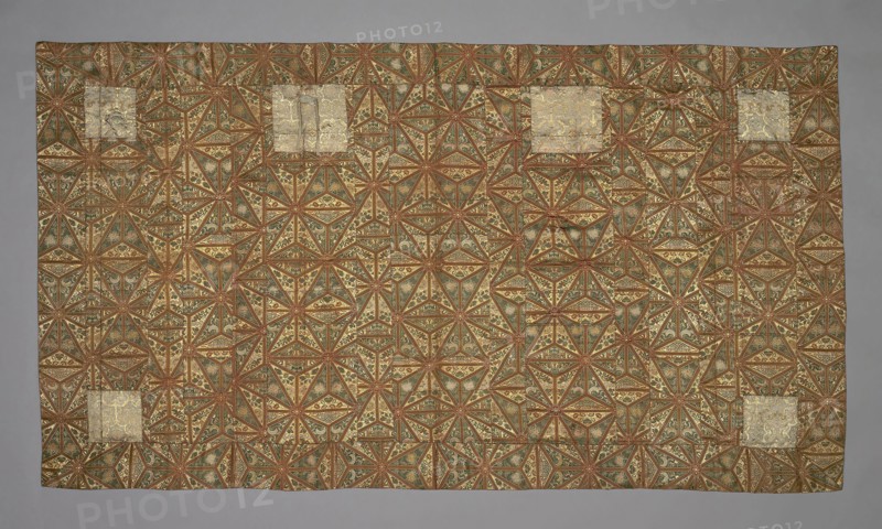 Kesa, 18th century, Edo period (1603–1868), Japan, Silk and gilt-paper strip, satin weave with secondary binding warps and supplementary patterning wefts, 120.6 x 216.9 cm (47 1/2 x 85 3/4 in.)
