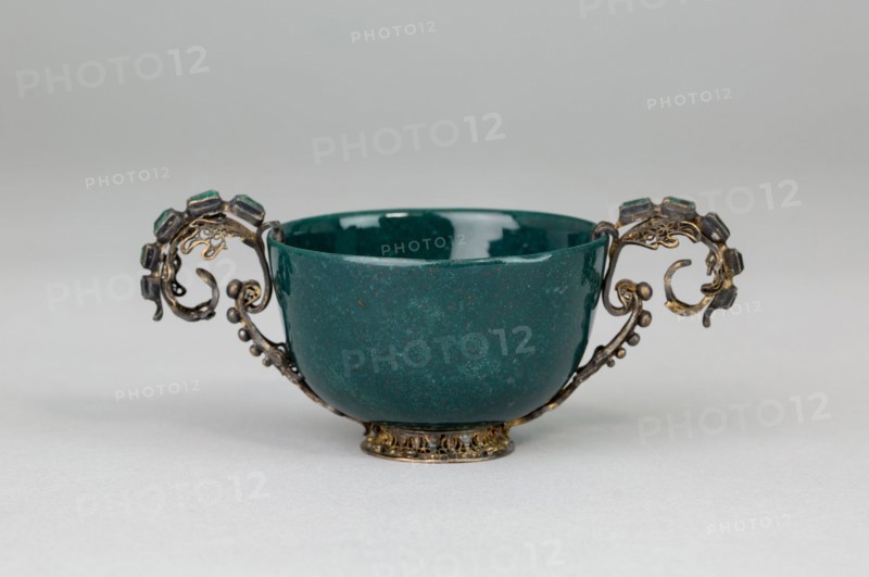 Bowl, Mounts: 17th century, European, Europe, Jasper, silver, and emeralds, Diam. 5.4 cm (2 1/8 in.), 4.4 × 9.7 cm (1 3/4 × 3 3/16 in.)