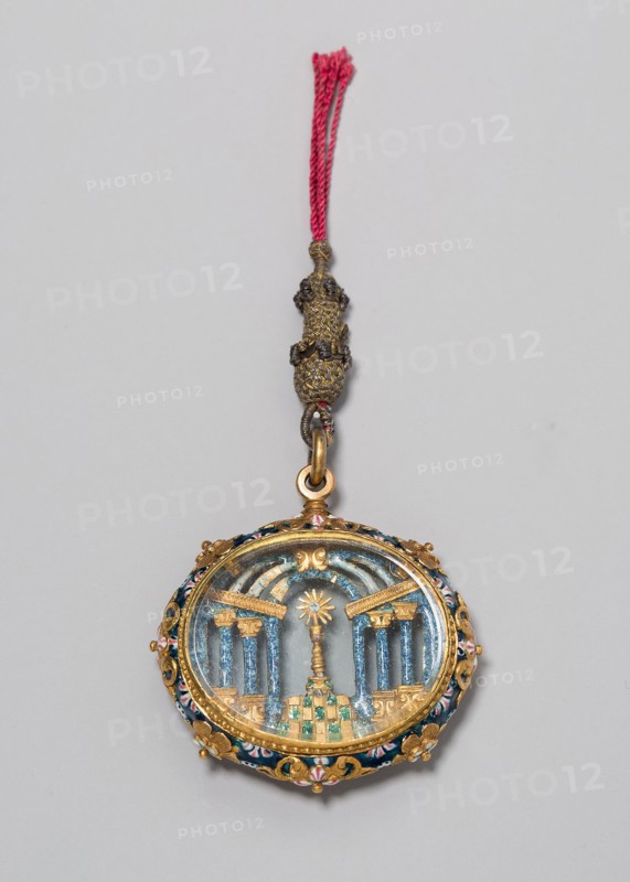 Pendant with the Eucharist, or Holy Sacrament, 1650/1700, Spanish, Spain, Gold, enamels, and glass, 4.7 × 4.6 cm (1 7/8 × 1 13/16 in.)