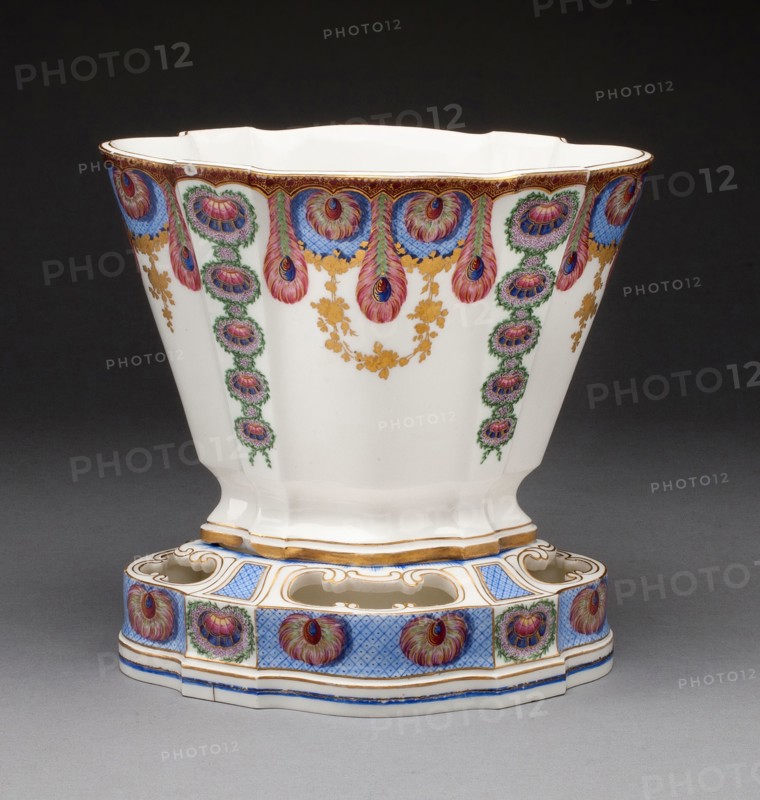 Vase, 1761, Sèvres Porcelain Manufactory, French, founded 1740, Painted by Louis-Jean Thévenet, French, active 1741/45-1777, Sèvres, Soft-paste porcelain, polychrome enamels, and gilding, 19 x 19.6 x 14.4 cm (7 1/2 x 7 11/16 x 5 11/16 in.)