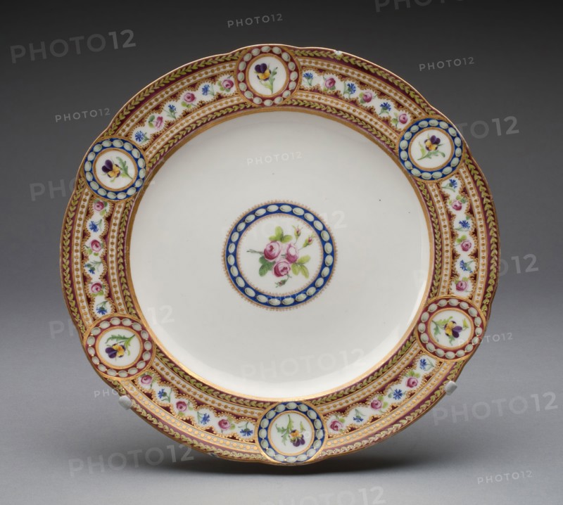 Plate, 1784, Sèvres Porcelain Manufactory, French, founded 1740, Painted by Antoine-Toussaint Cornailles, French, active 1755-1800, Sèvres, Soft-paste porcelain, polychrome enamels, and gilding, Diam. 23.7 cm (9 5/16 in.)