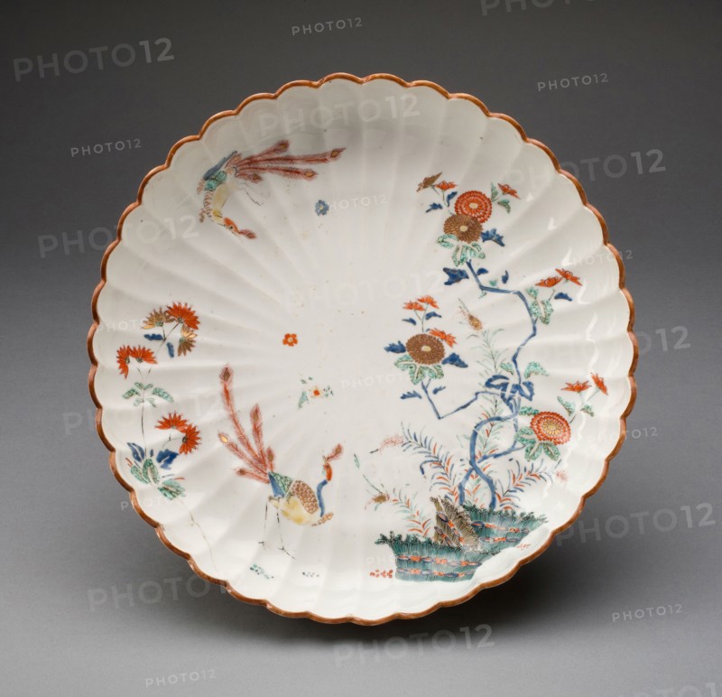 Dish, 1750/60, Chelsea Porcelain Manufactory, London, England, c. 1745-1784, Chelsea, Soft-paste porcelain, polychrome enamels, Diam. 28.6 cm (11 1/4 in.)