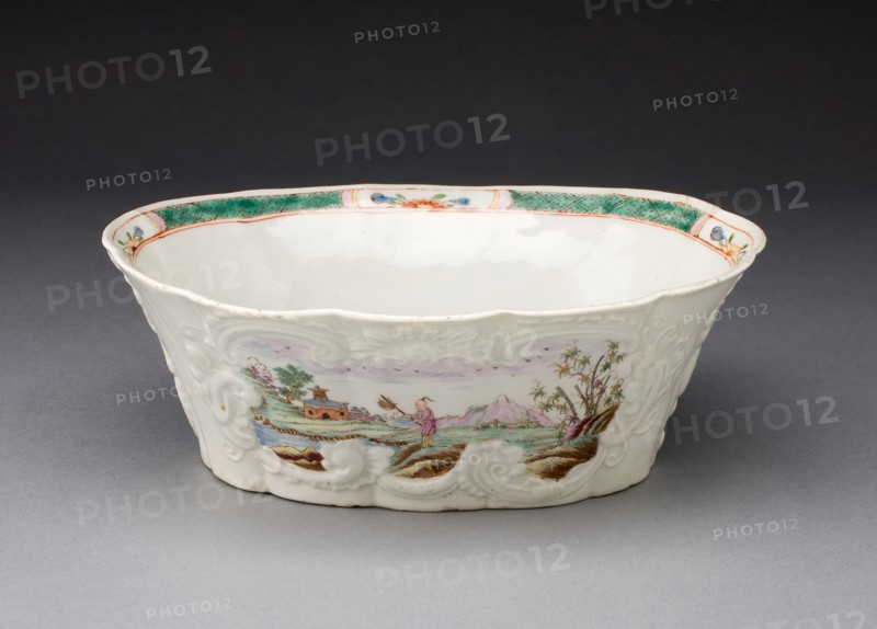 Butter Tub, c. 1755, Worcester Porcelain Factory, Worcester, England, founded 1751, Worcester, Soft-paste porcelain with polychrome enamels, 7 x 18.3 x 14.3 cm (2 3/4 x 7 3/16 x 5 5/8 in.)