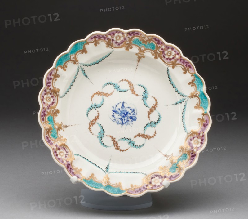 Plate, c. 1775, Worcester Porcelain Factory, Worcester, England, founded 1751, Worcester, Soft-paste porcelain with polychrome enamels and gilding, Diam. 21.6 cm (8 1/2 in.)