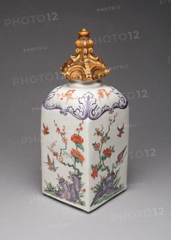 Square-Sectioned Bottle, c. 1725, Du Paquier Porcelain Manufactory, Austrian, 1718-1744, Vienna, Hard-paste porcelain, polychrome enamels, gilding, and gilt wood stopper, Diam. 23.5 cm (9 1/4 in.)