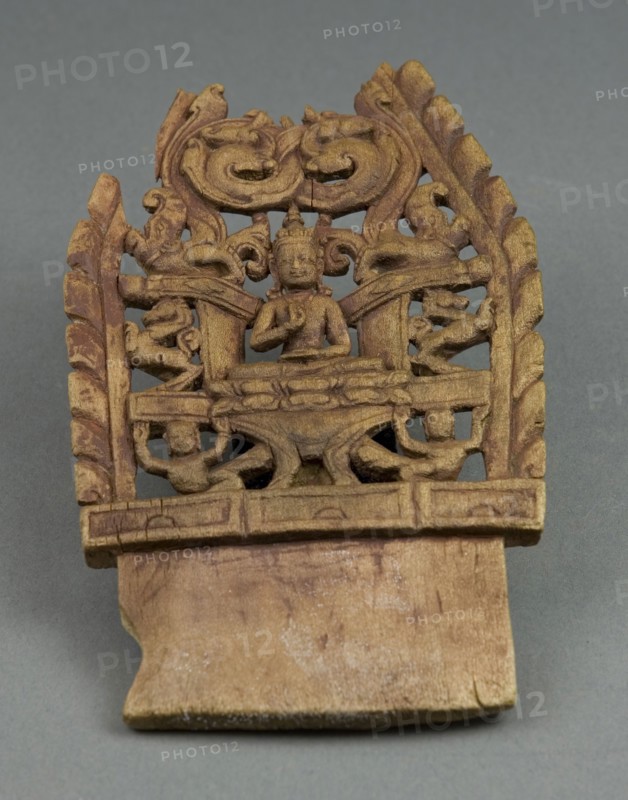 Crown Panel Depicting a Tathaghata, 12th century, Western Tibet, Western Tibet, Wood, 17 x 10.3 x 1 cm