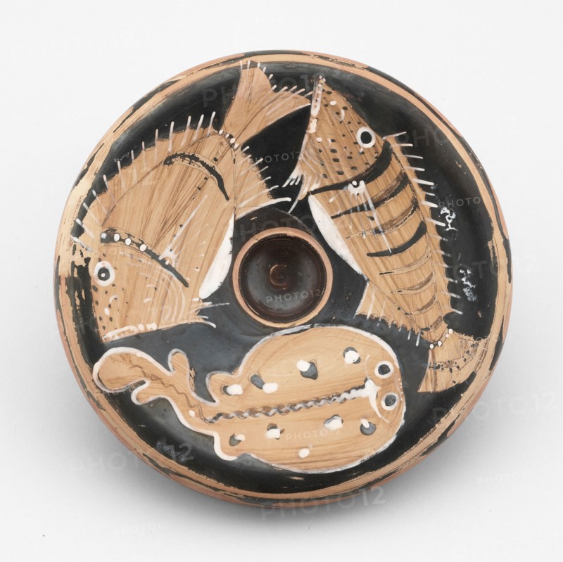 Fish Plate, 350/330 BC, Attributed to the Dotted Stripe Painter, Greek, Campania, Italy, Campania, terracotta, decorated in the red-figure technique, 4.2 × 19.6 × 19.6 cm (1 5/8 × 7 3/4 × 7 3/4 in.)
