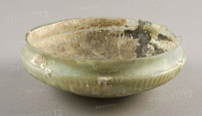 Bowl, mid–1st century AD, Roman, probably from the Eastern Mediterranean, Mediterranean Region, Glass, mold-blown technique, H. 4.1 cm (1 5/8 in.), diam. 13 cm (5 1/8 in.)