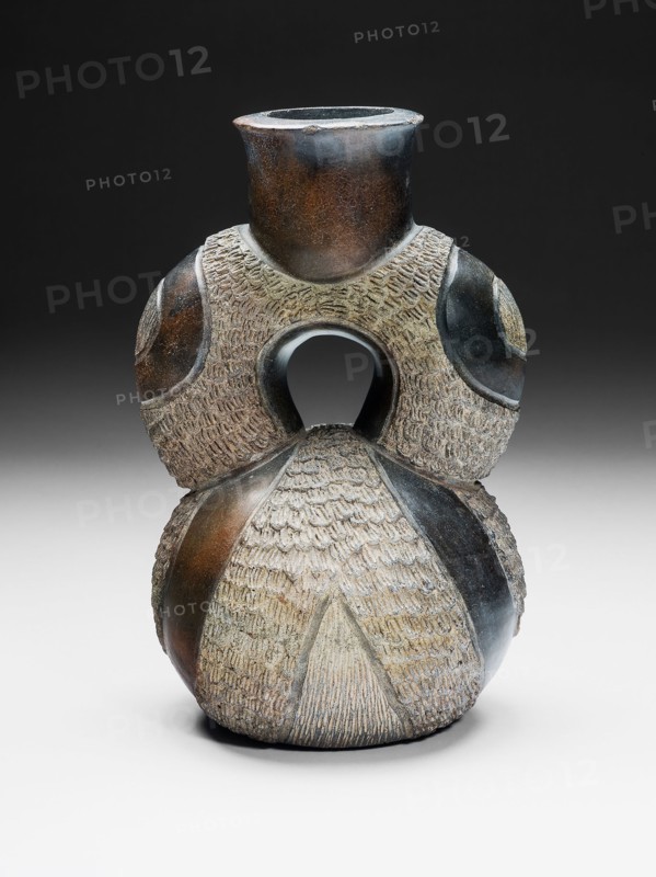 Stirrup Vessel with Textured Surface, c. 800 B.C., Chavín, North coast, Peru, North Coast, Ceramic and pigment, 21.6 × 12.7 × 12.7 cm (8 1/2 × 5 × 5 in.)