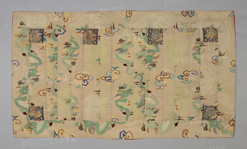 Kesa, Meiji period (1868–1912), 1870/90, Japan, Heri, yô, jô: silk and gold-leaf-over-lacquered-paper-strip, warp-float face 2:1 ‘Z’ twill weave with weft-float faced 1:2 ‘S’ twill interlacings of secondary binding warps and supplementary patterning wefts, lined with silk, plain weave, shiten and niten: silk, cotton and gold-leaf-over-lacquered-paper-strip, warp-float faced 2:1 ‘Z’ twill weave with supplementary brocading weft floats  and patterning wefts bound in weft-float faced 1:2 ‘S’ twill interlacings, lining: silk, plain weave, 113 x 200.2 cm (44 1/2 x 78 7/8 in.)