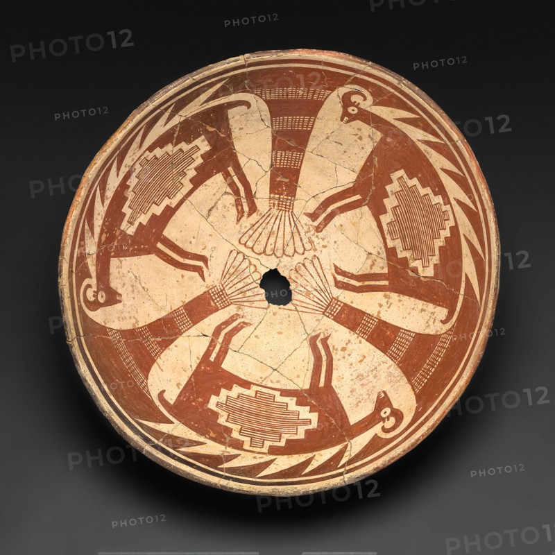 Bowl with Three-part Antelope Design, 950/1150, Mimbres branch of the Mogollon, Classic Mimbres Black-on-white, New Mexico, United States, New Mexico, Ceramic and pigment