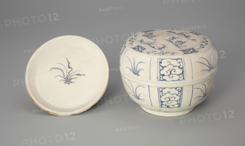 Covered Box with Plant and Cloud Motif, Late 15th/early 16th century, Vietnam, near Hoi An, Offshore, Vietnam, Glazed stoneware with cobalt-blue underglaze, 10.9 × 14.7 × 14.7 cm (4 1/4 × 5 3/4 × 5 3/4 in.)