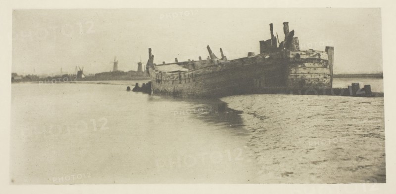 The old Ship, 1887, Peter Henry Emerson, English, born Cuba, 1856–1936, England, Photoetching, pl. VII from the album "Wild Life on a Tidal Water: The Adventures of a House-Boat and Her Crew" (1890), edition 270/500, 9.5 × 20.1 cm (image), 24.7 × 30 cm (paper)
