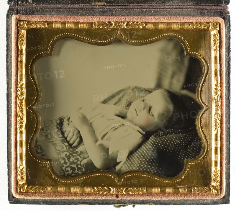 Untitled (Postmortem of Child), 1850/74, 19th century, Ambrotype, 7 × 8.3 cm (plate), 8 × 9.2 × 1.5 cm (case)