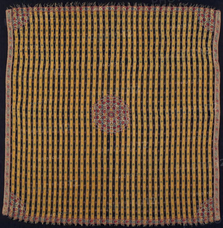 Moon Shawl (Chand-Dar), Mughal period (1526–1858), late 18th century, India, Kashmir, India, Wool (pashmina), double interlocking twill tapestry weave, twisted warp fringe, 144.8 x 139.1 cm (57 x 54 3/4 in.)