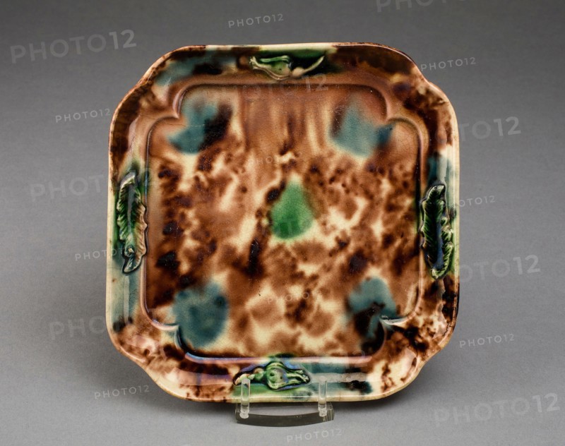 Stand, 1760/70, Staffordshire, England, Staffordshire, Lead-glazed earthenware (creamware), 2.1 x 14 x 13.3 cm ( 3/4 x 5 1/2 x 5 1/4 in.)